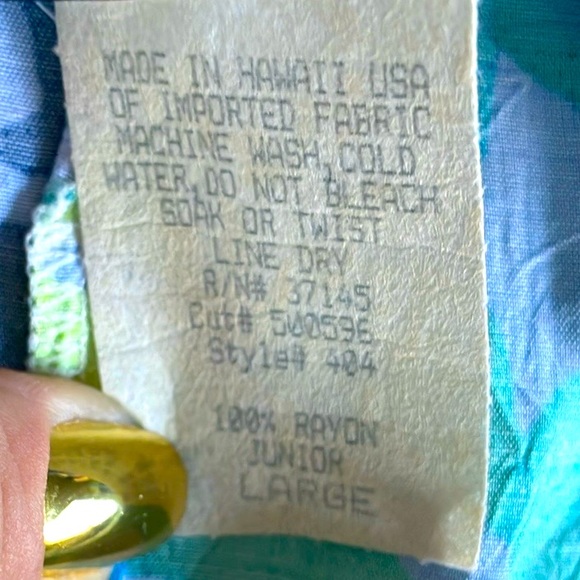 Hilo Hattie Vintage Shortsleeved Hawaiian Floral Dress - Picture 6 of 6